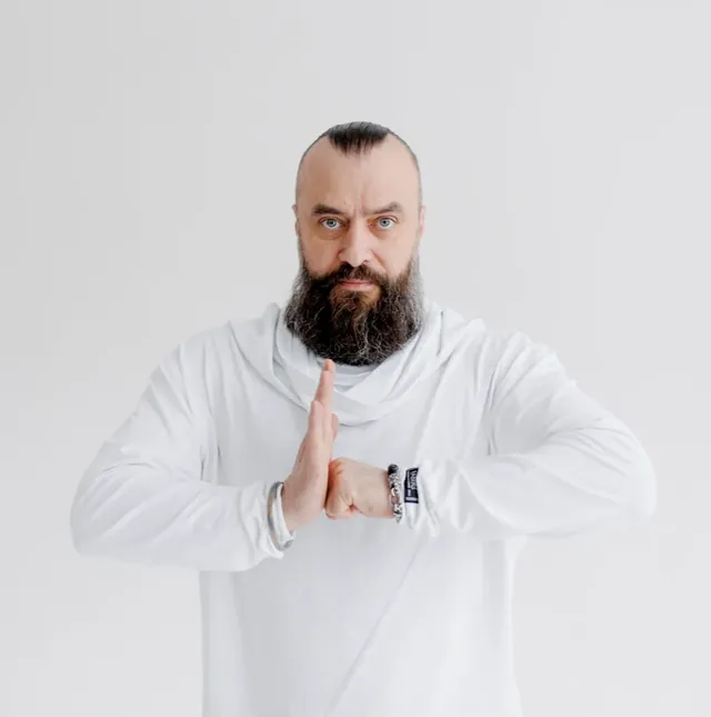 Владимир Попов